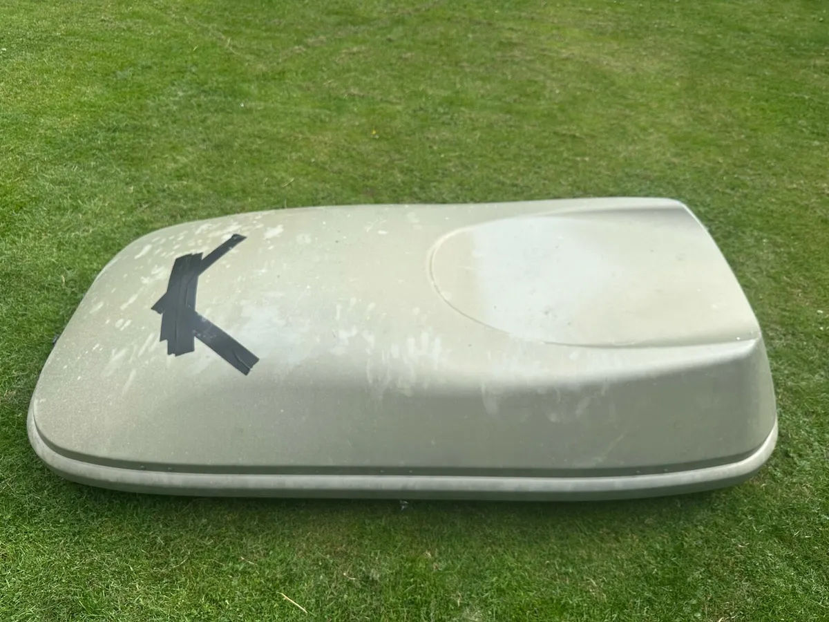 Roof box - Image 3