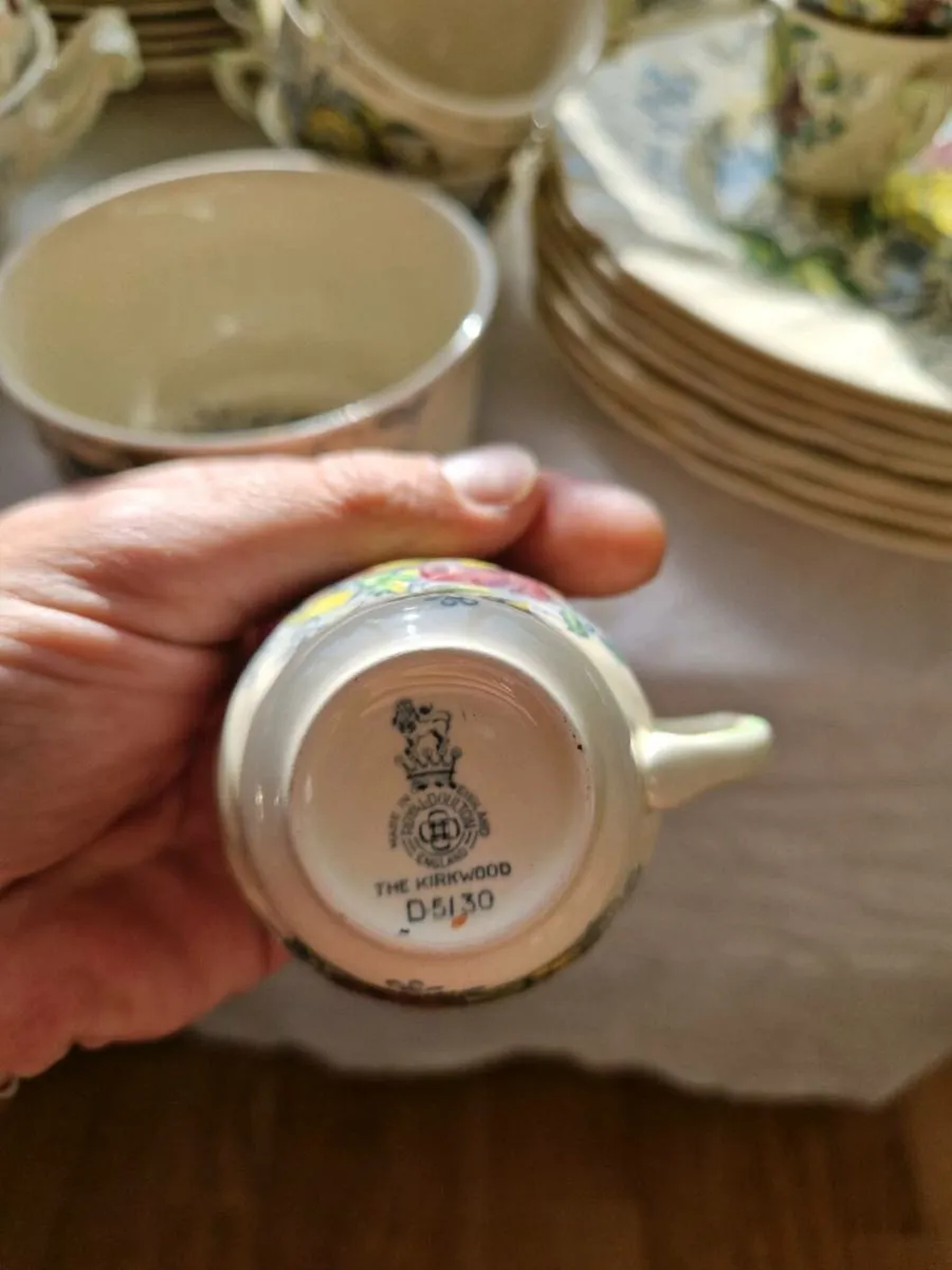 Royal Doulton 70 piece set - Image 2
