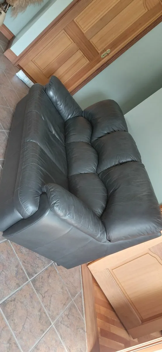 3 and 2 seater sofa - Image 2