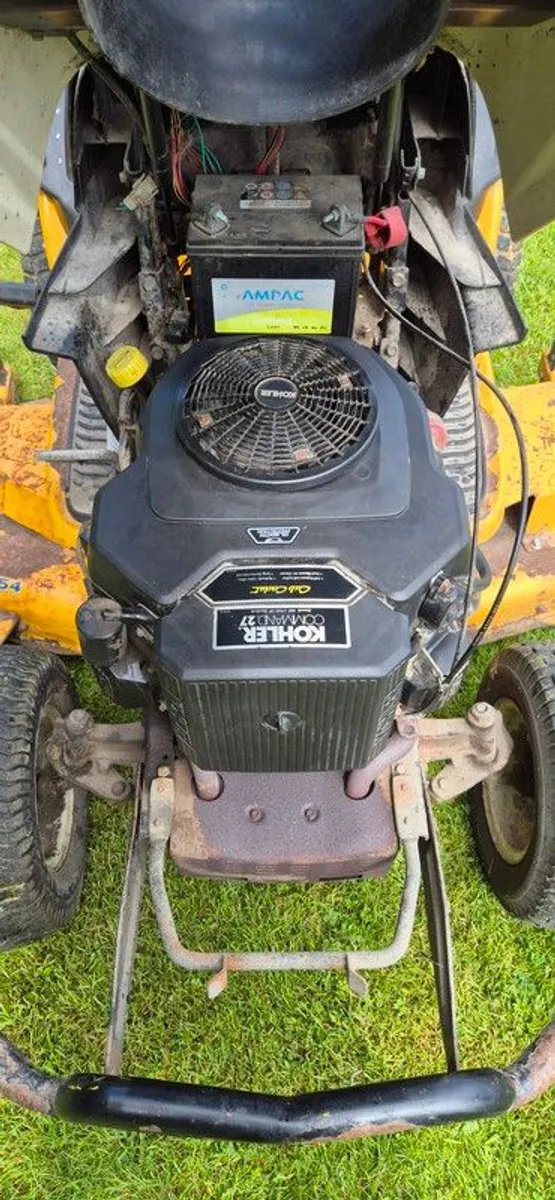 Cub Cadet GT1554 - Image 2