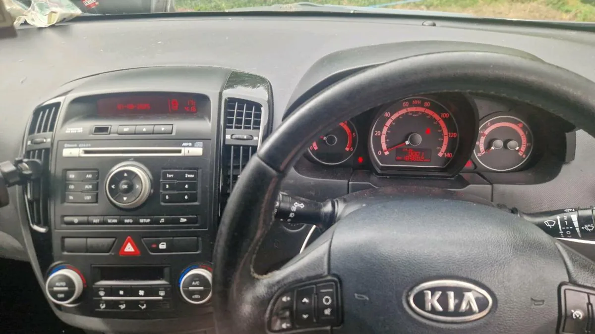 Kia Pro Ceed CRDI - Image 3