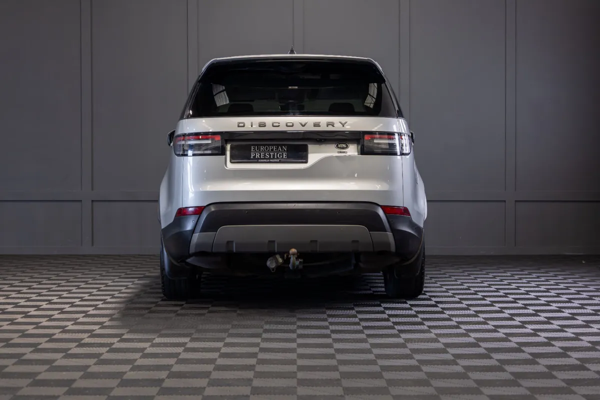 202 Land Rover Discovery 3.0 2 Seat Commercial - Image 4