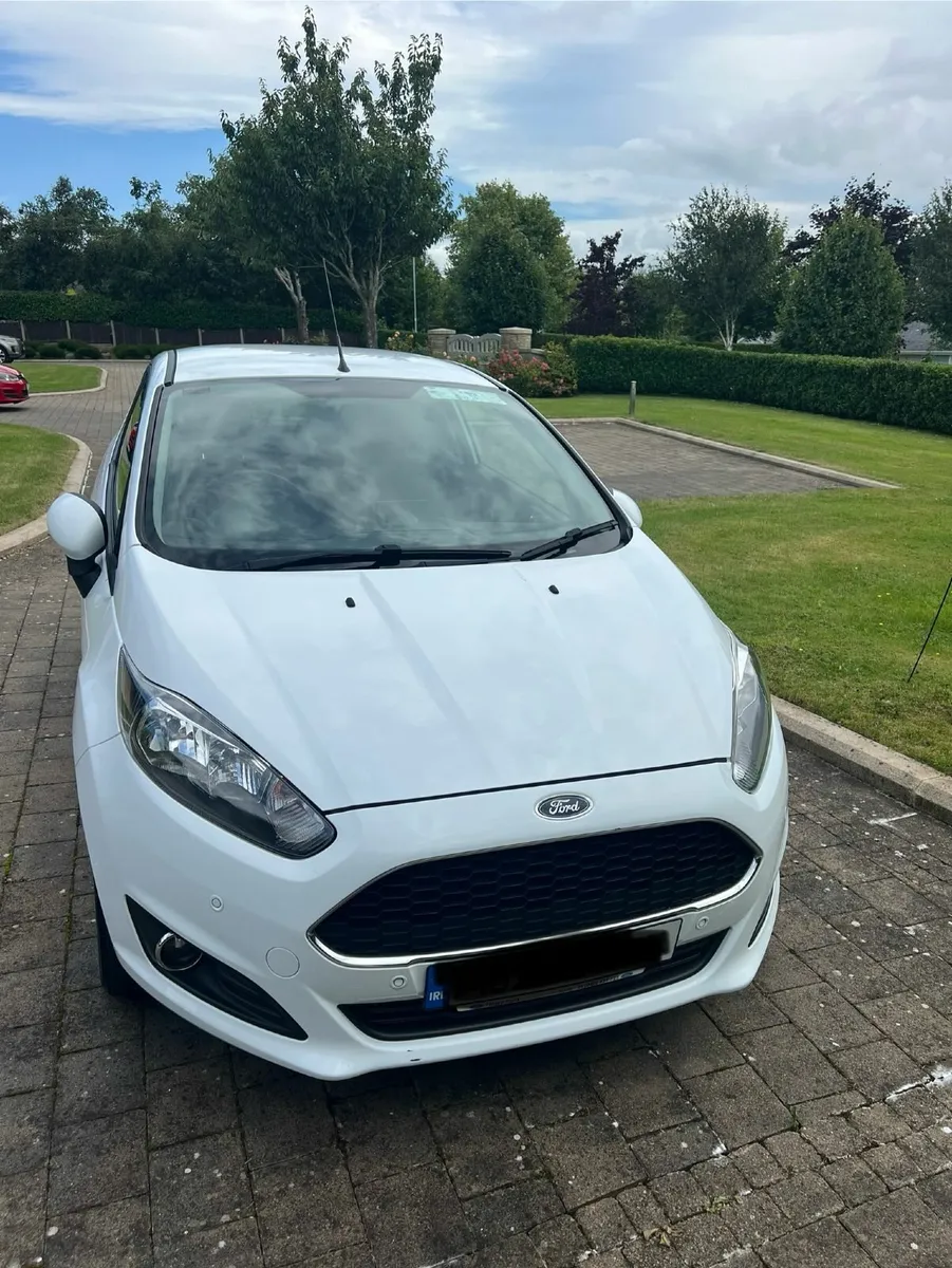 Ford Fiesta 2016 - Image 2