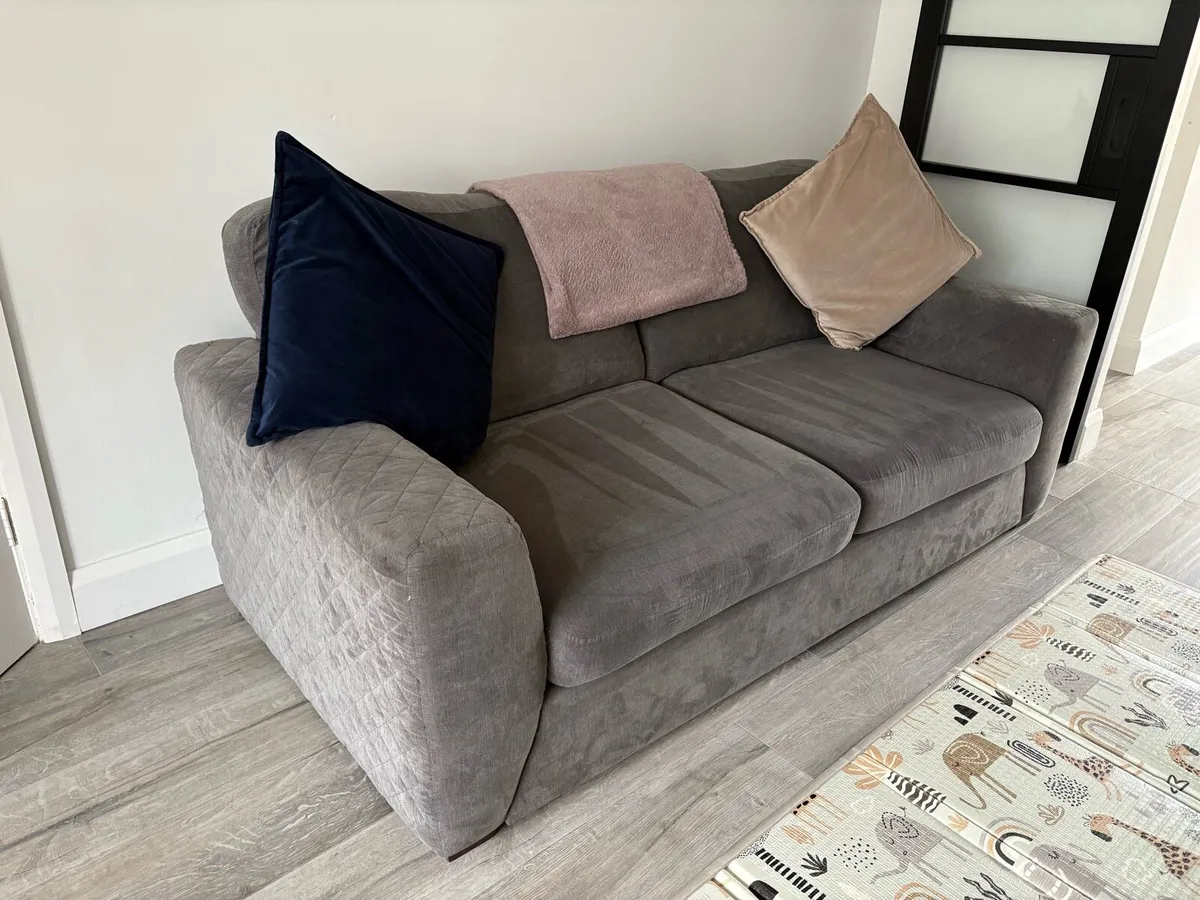 3 Seater Couch - Image 2