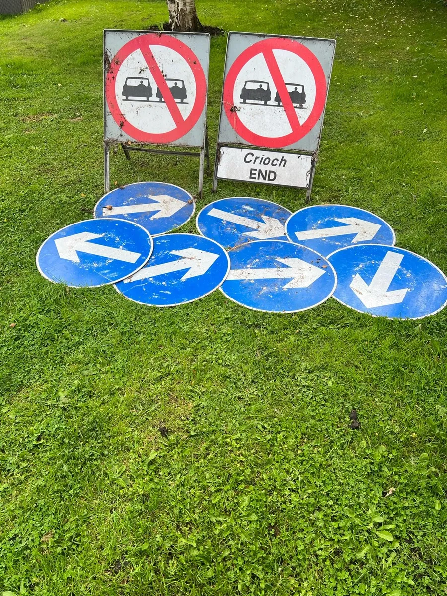 Traffic Management Signs & Cones - Image 1