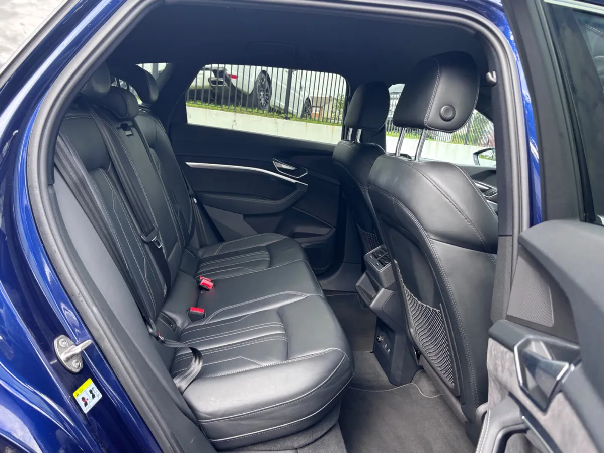 Audi e-tron S-LINE 212 REG // COMFORT & SOUND PACK - Image 4