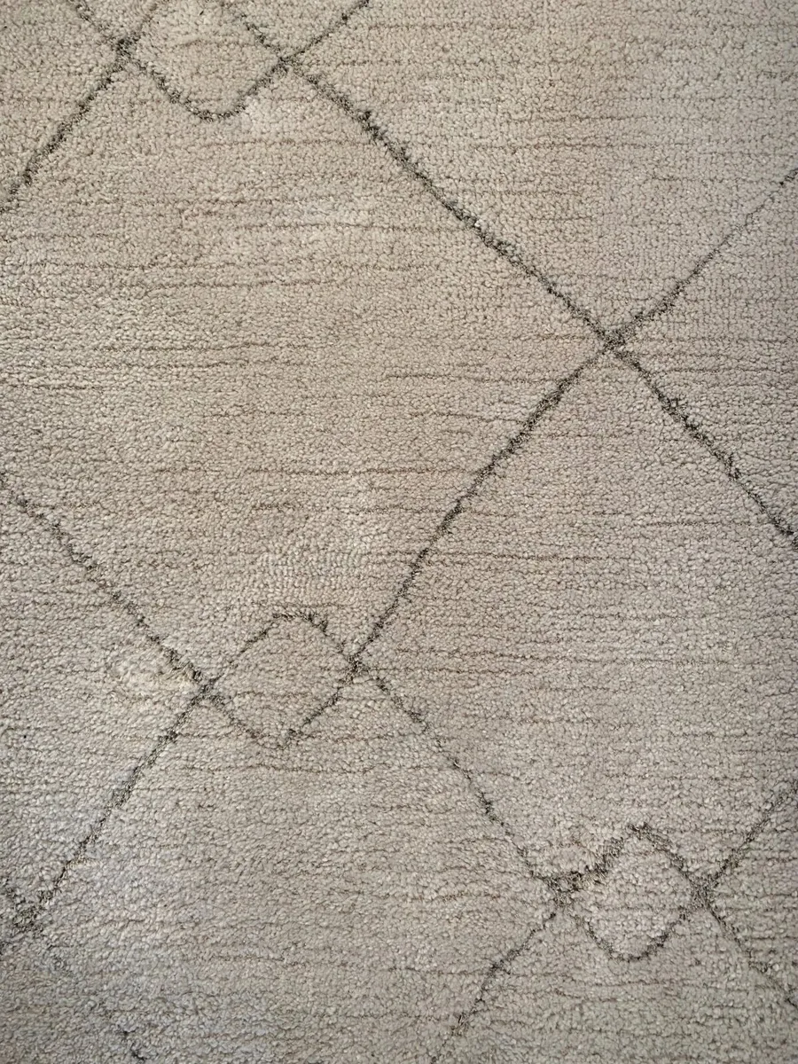 Rug / Carpet - Image 2