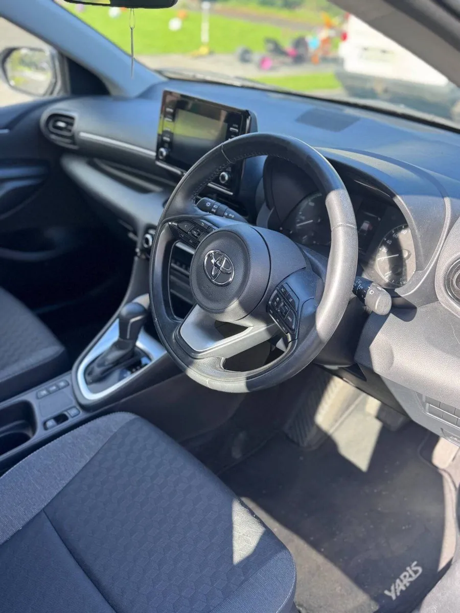 Toyota Yaris 2022 - Image 4
