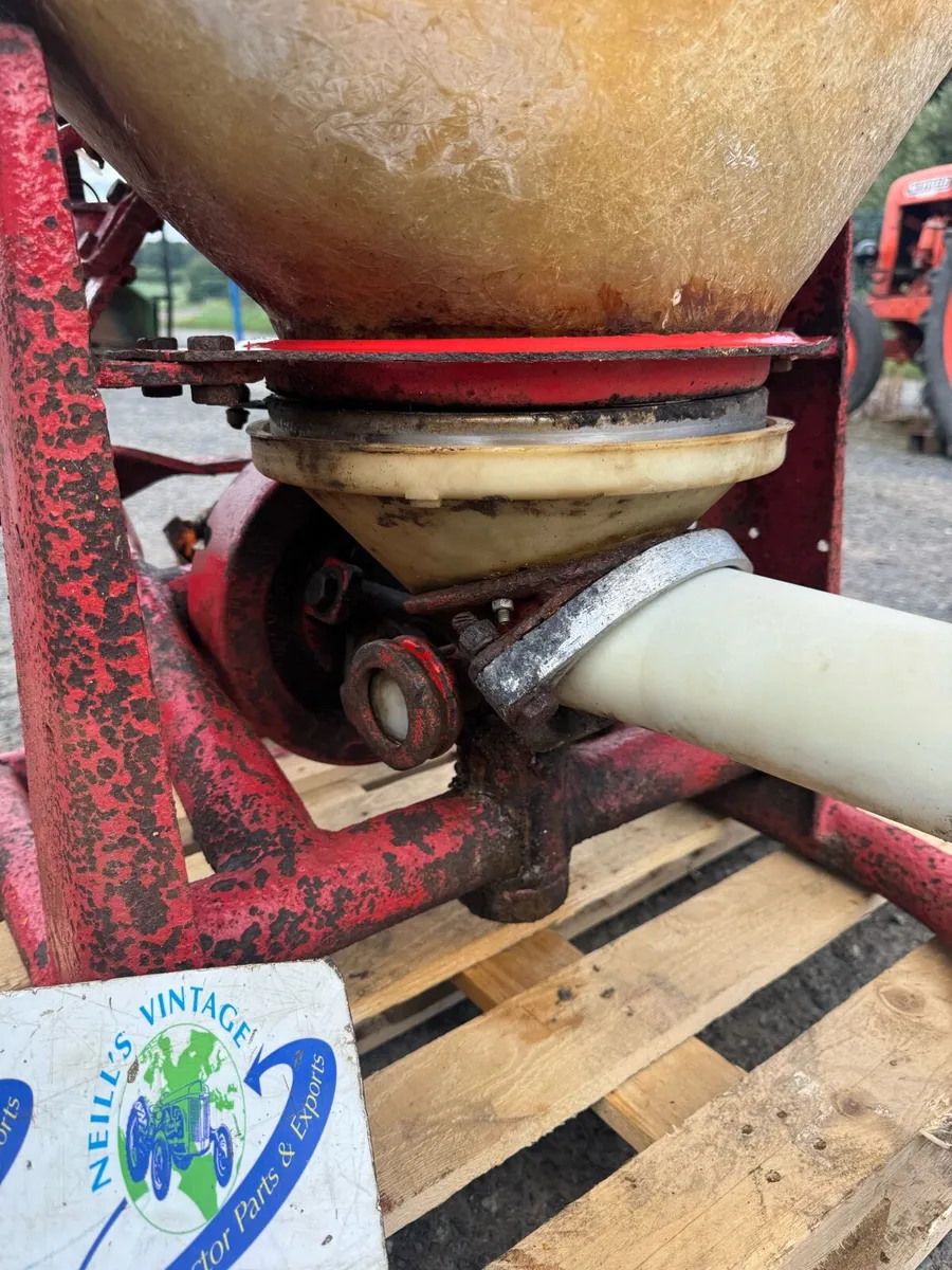 Vicon Fertiliser Sower - Image 2