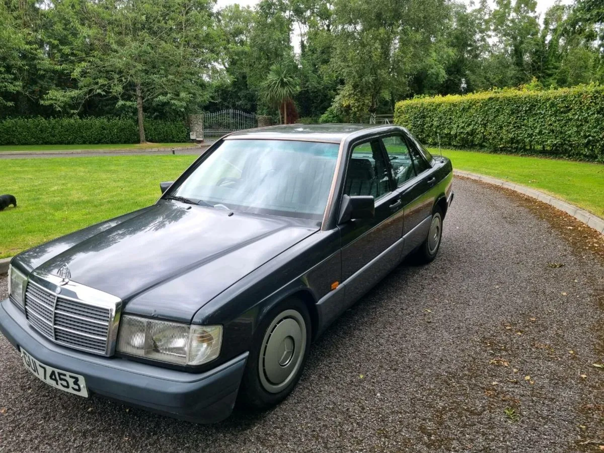mercedes 190E - Image 2
