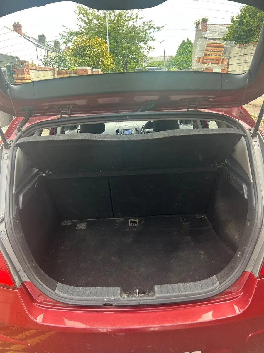 Hyundai i30 2009 - Image 4