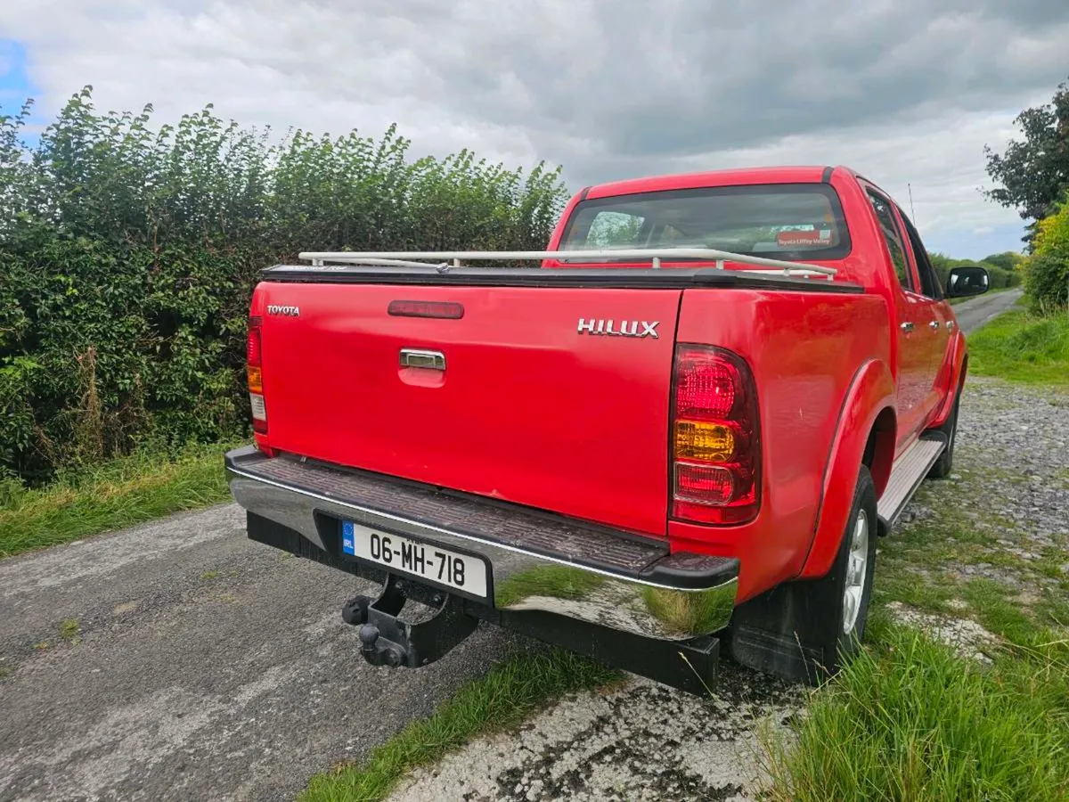 Toyota hilux - Image 4