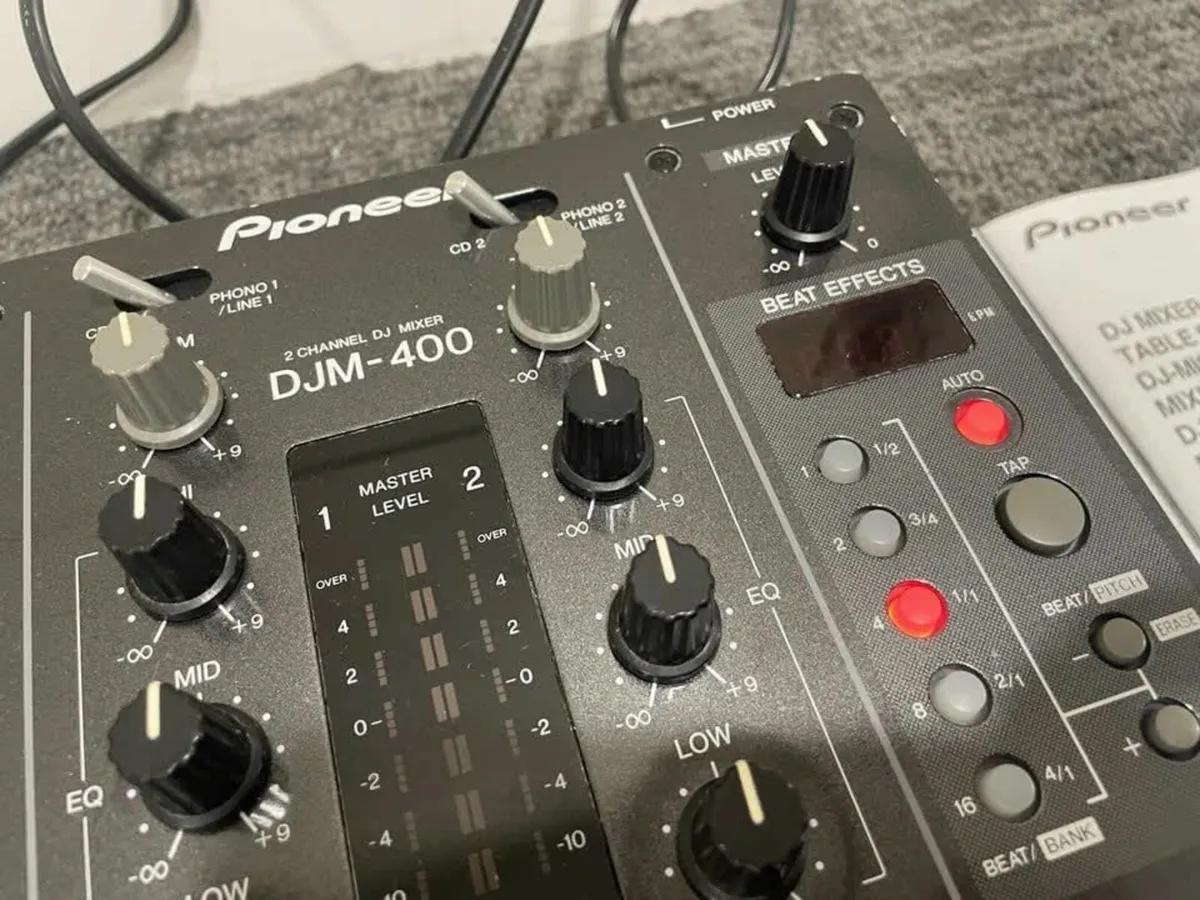 Pioneer DJM-400 mixer - Image 4