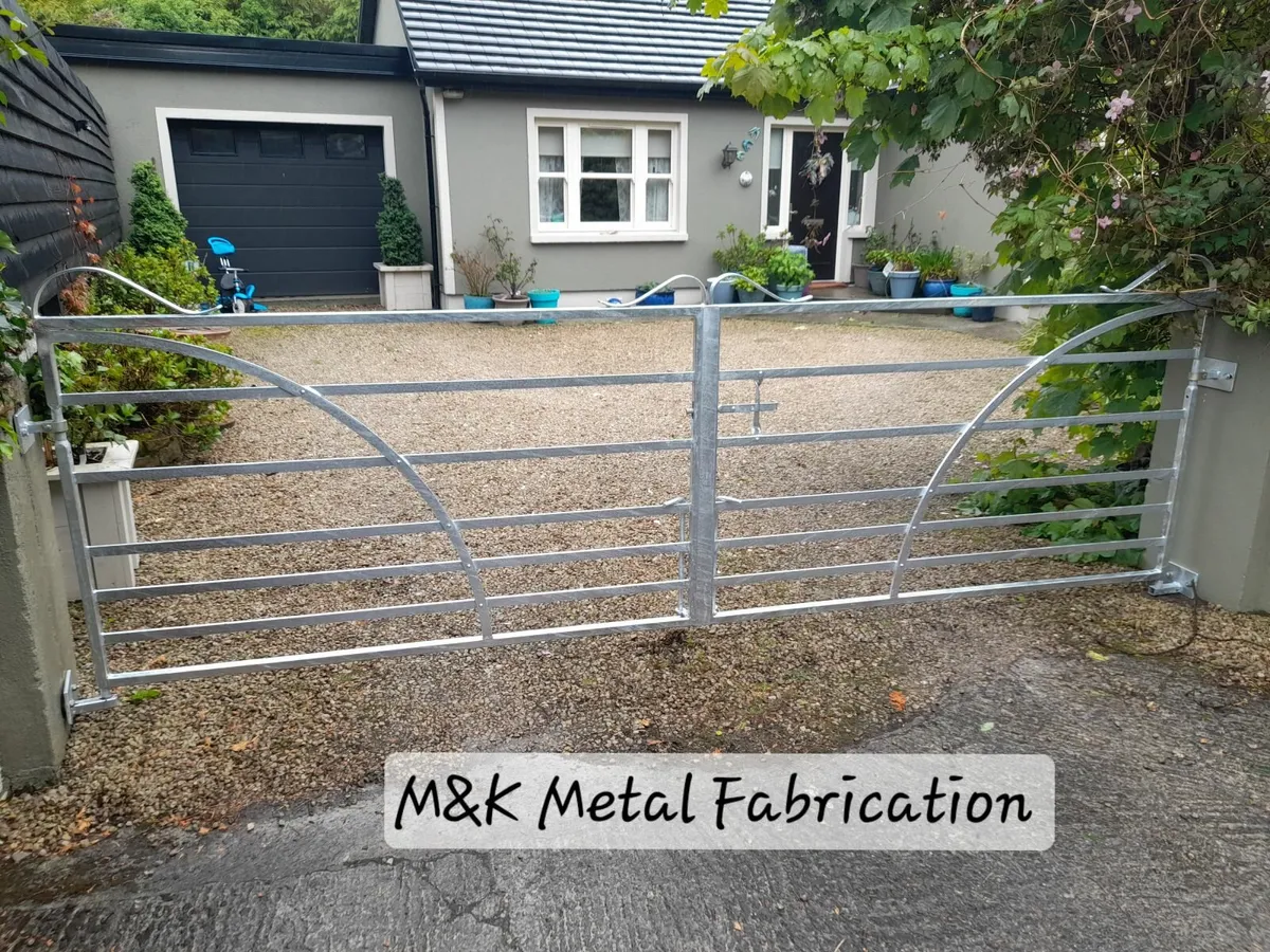 Old style rivet gates - Image 1