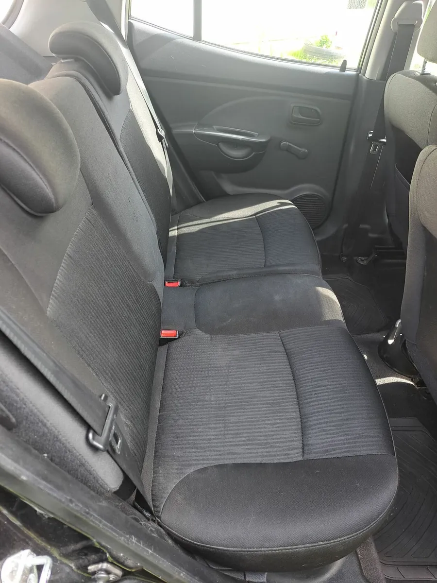 Kia Picanto 2010 - Image 2