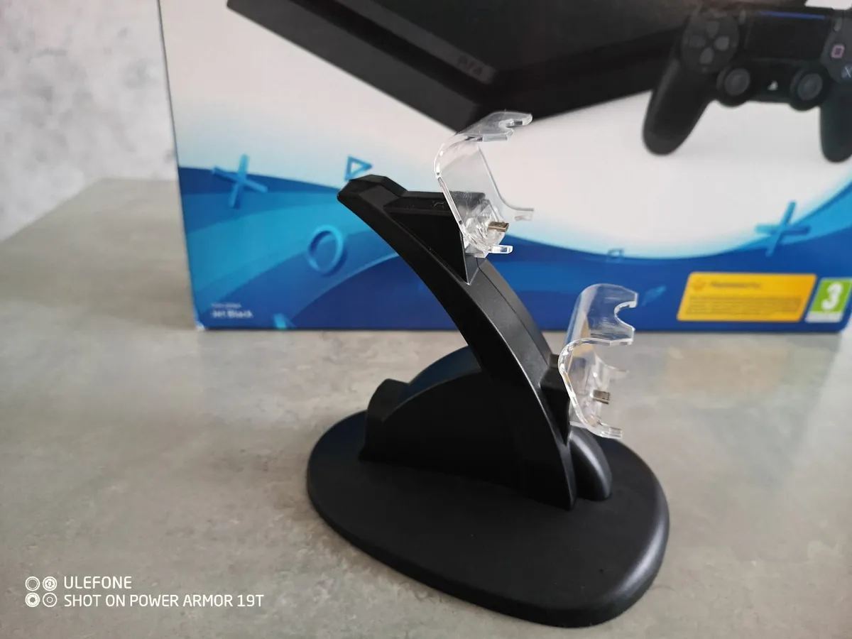 PlayStation 4 slim 500 Mb - Image 2