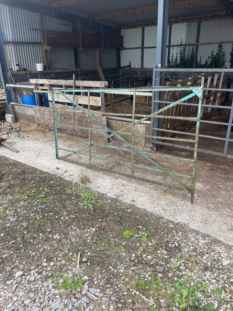 Gates - Image 1