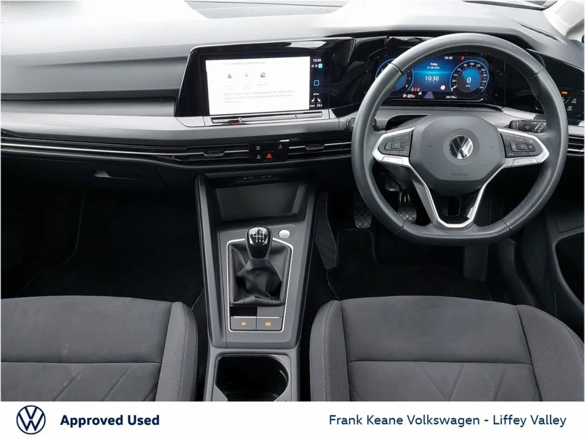 Volkswagen Golf Style 1.5 TSI 130HP  pcp Availabl - Image 2