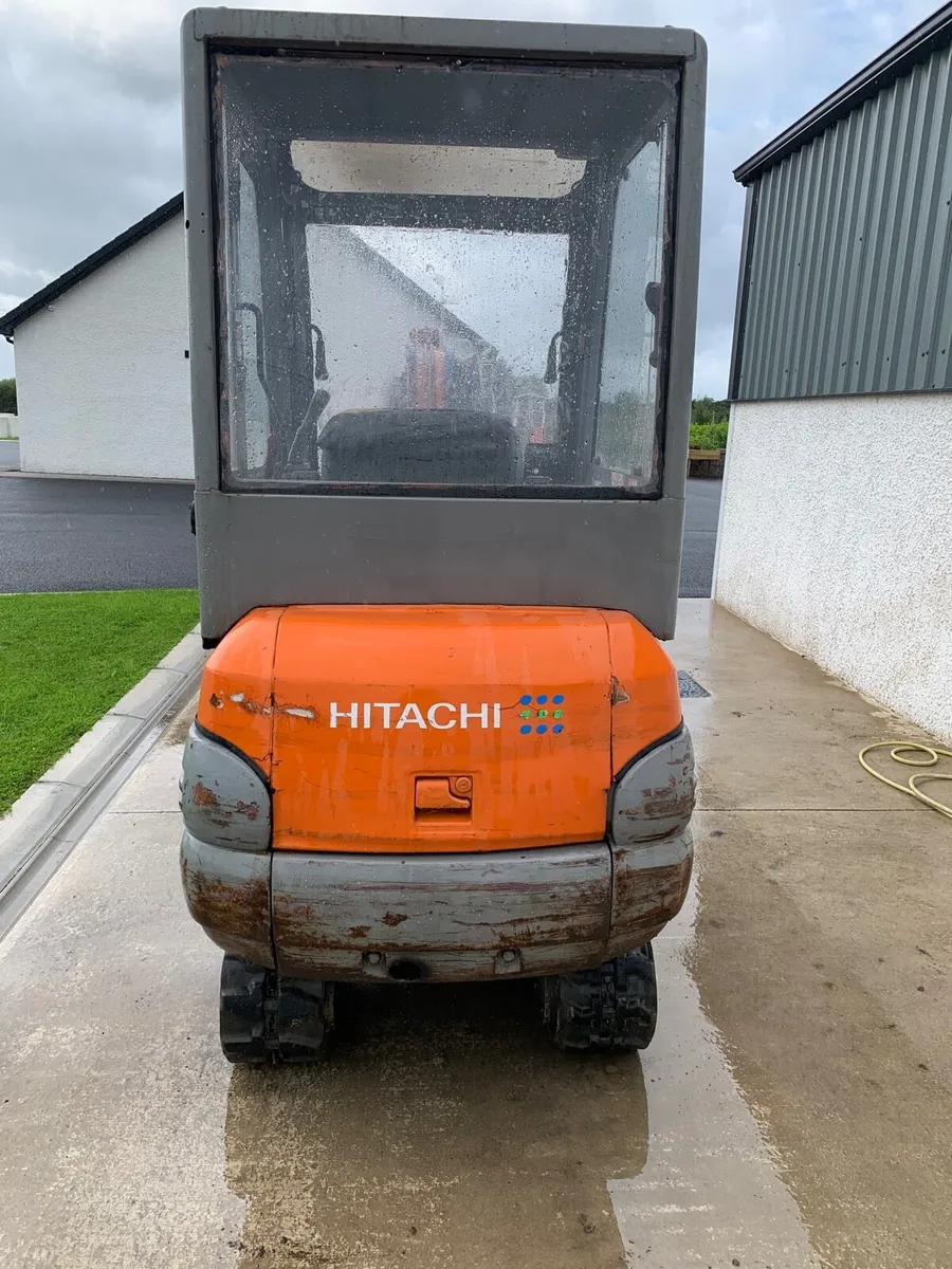 Hitachi EX15 mini digger - Image 3