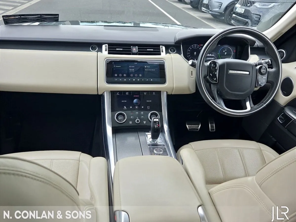 Land Rover Range Rover Phev HSE Dynamic  main Lan - Image 4
