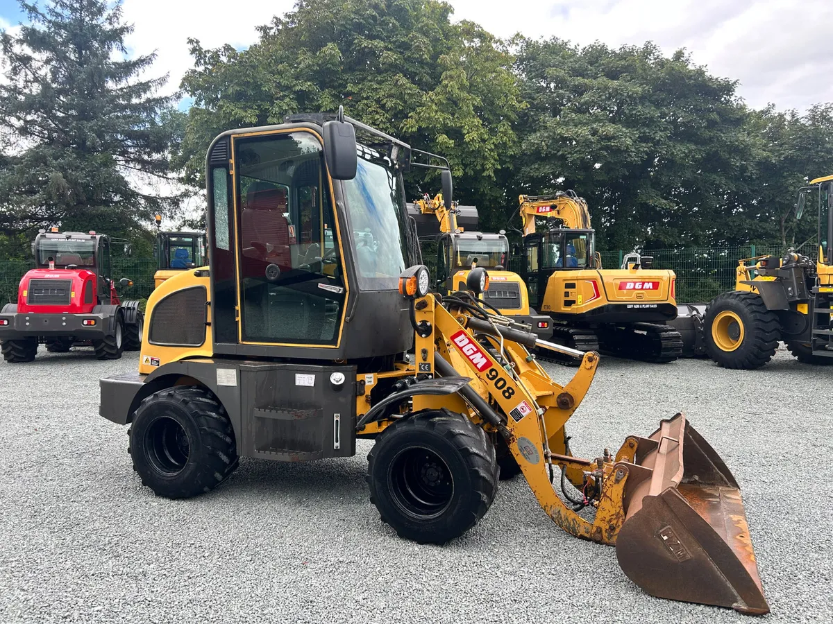 Used DGM mini loader - Image 1