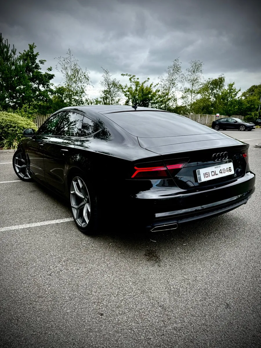 Audi A7 2015 S-line 280hp - Image 2