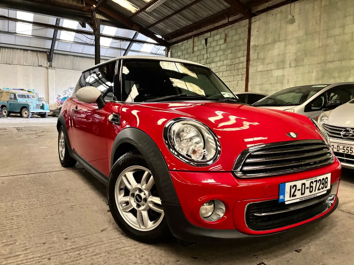 2012 MINI Cooper Automatic, 58k km! *SPORTS TRIM* - Image 1