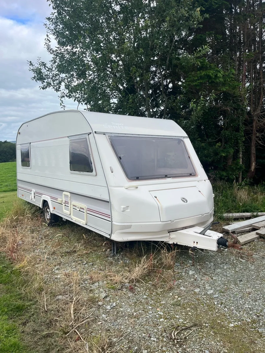 Caravan 5/6 Berth - Image 1