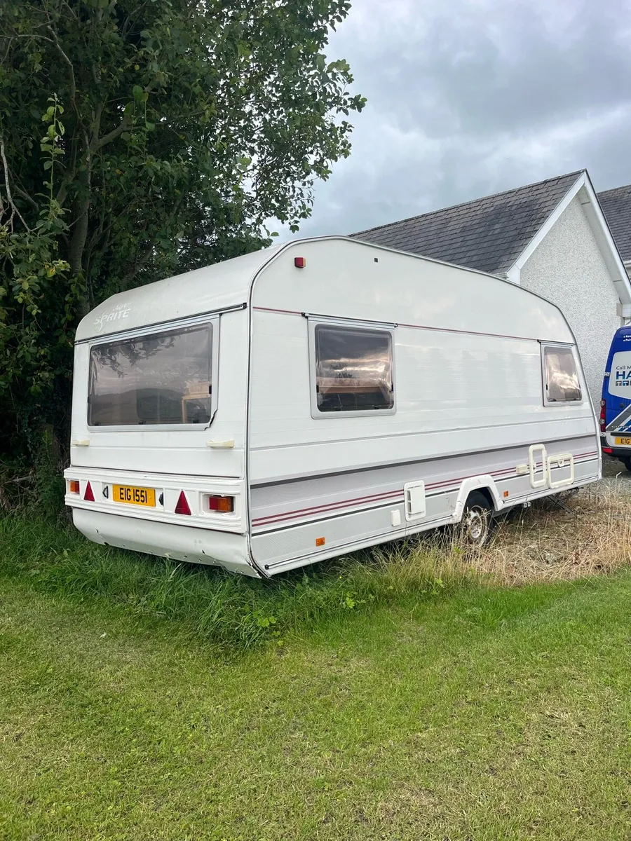 Caravan 5/6 Berth - Image 2
