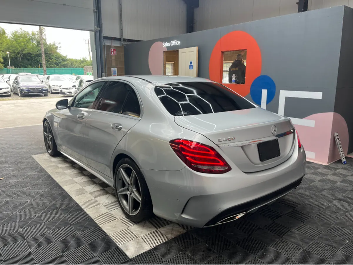Mercedes-Benz C-Class C200 AMG LINE / 47k KMs / RE - Image 4