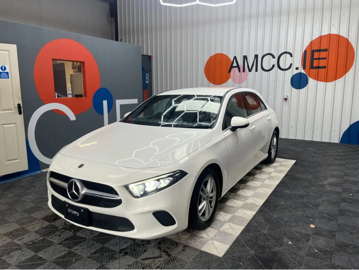 Mercedes-Benz A-Class A180 / 46k KMs / REVERSE CAM - Image 3