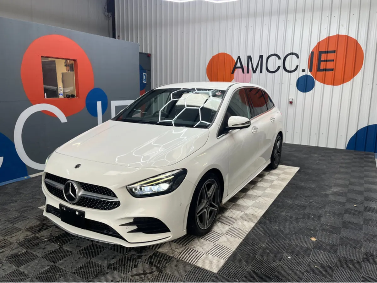 Mercedes-Benz B-Class B180 AMG LINE / 52k KMs / RE - Image 3