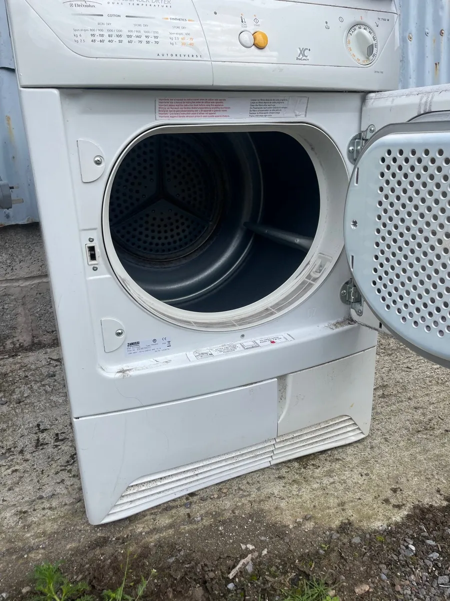 Clothes dryer - Image 2