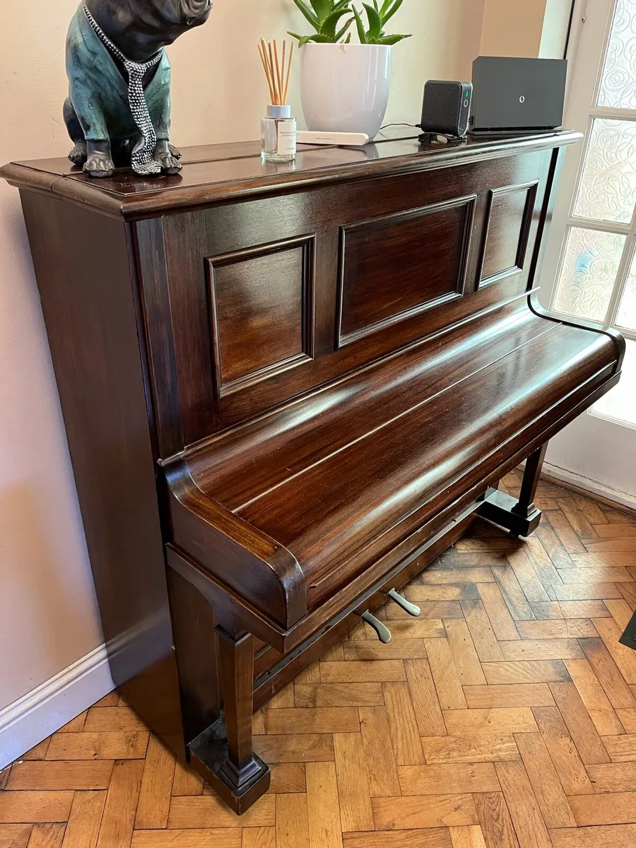 Piano - Image 2