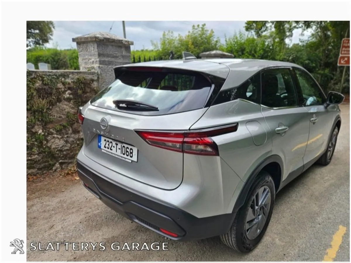 Nissan QASHQAI 1.3 PET Mild Hybrid SV - Image 4
