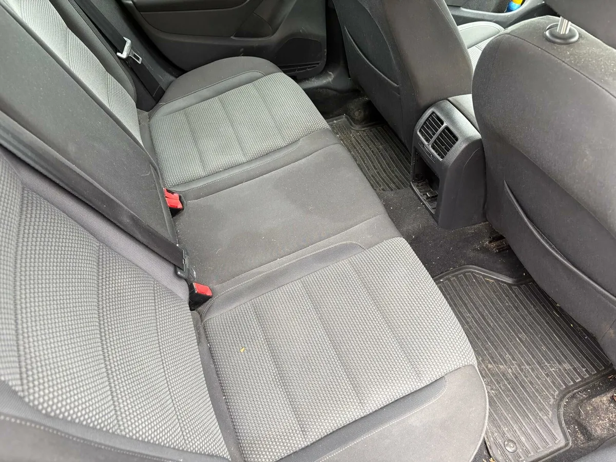 2010 golf 1.6 diesel - Image 3