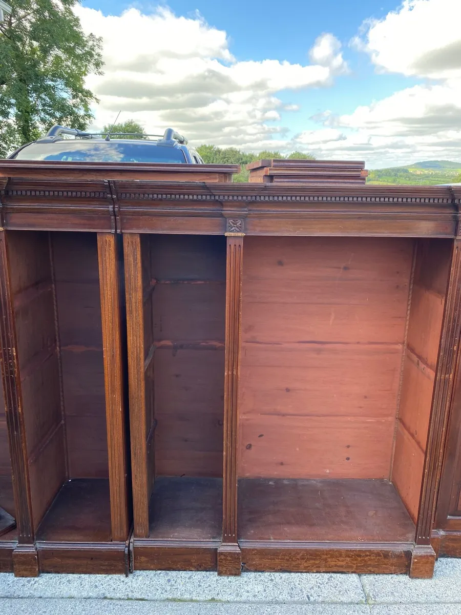 Mahogany Unit - Image 3