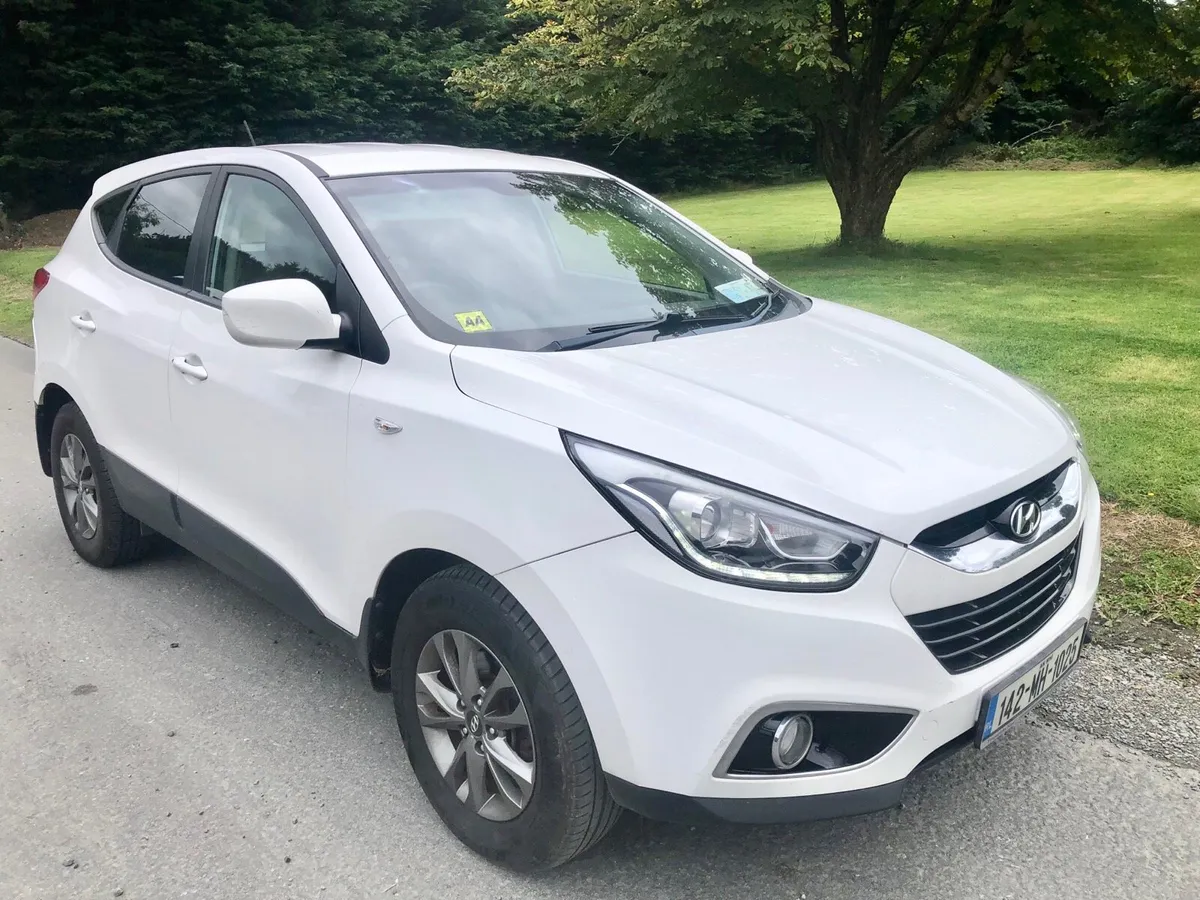 142 Hyundai ix35 commercial doe 1/26 €4750 - Image 4