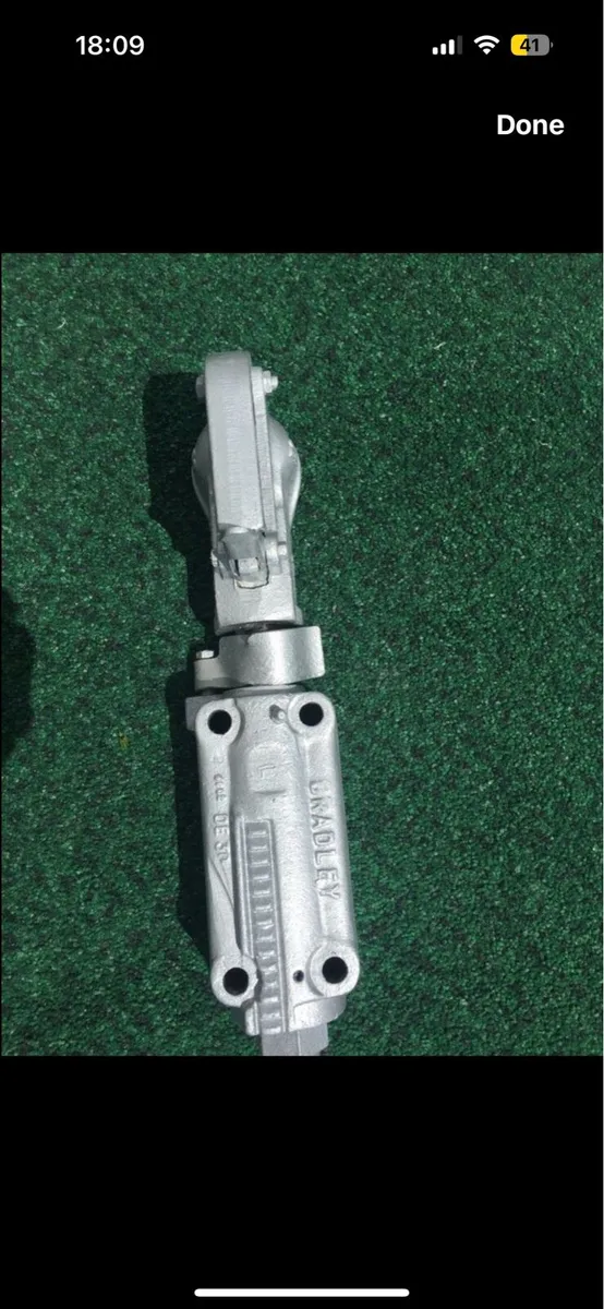 Trailer hitch - Image 3