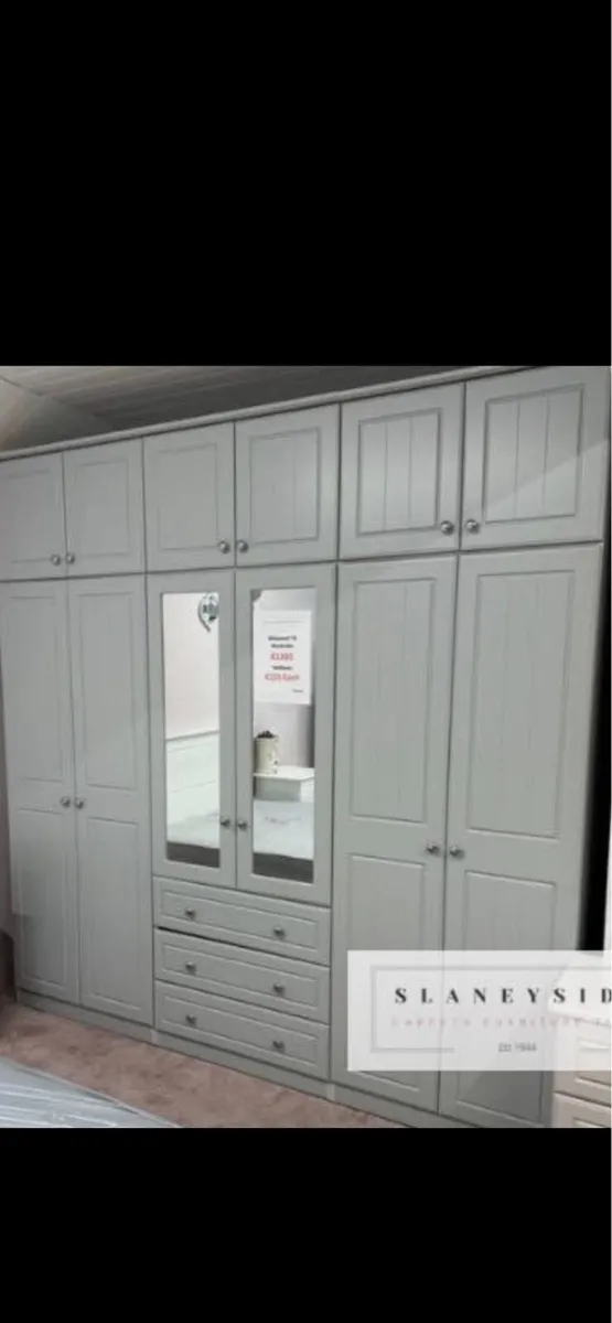 Bedroom furniture brand new still rapped in pl