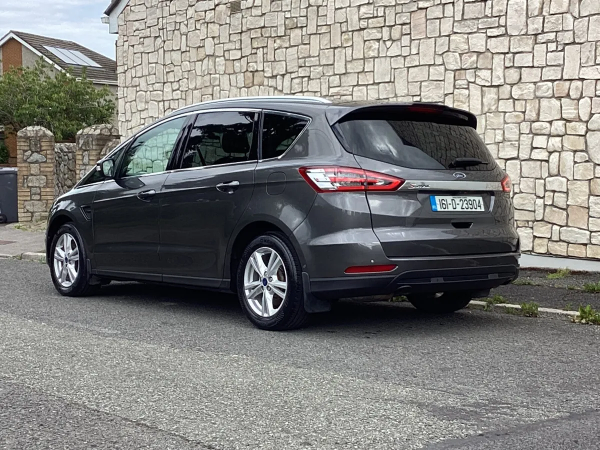 Ford S-Max Titanium 1.5 Ecobst 160PS 6SPD 4DR - Image 4