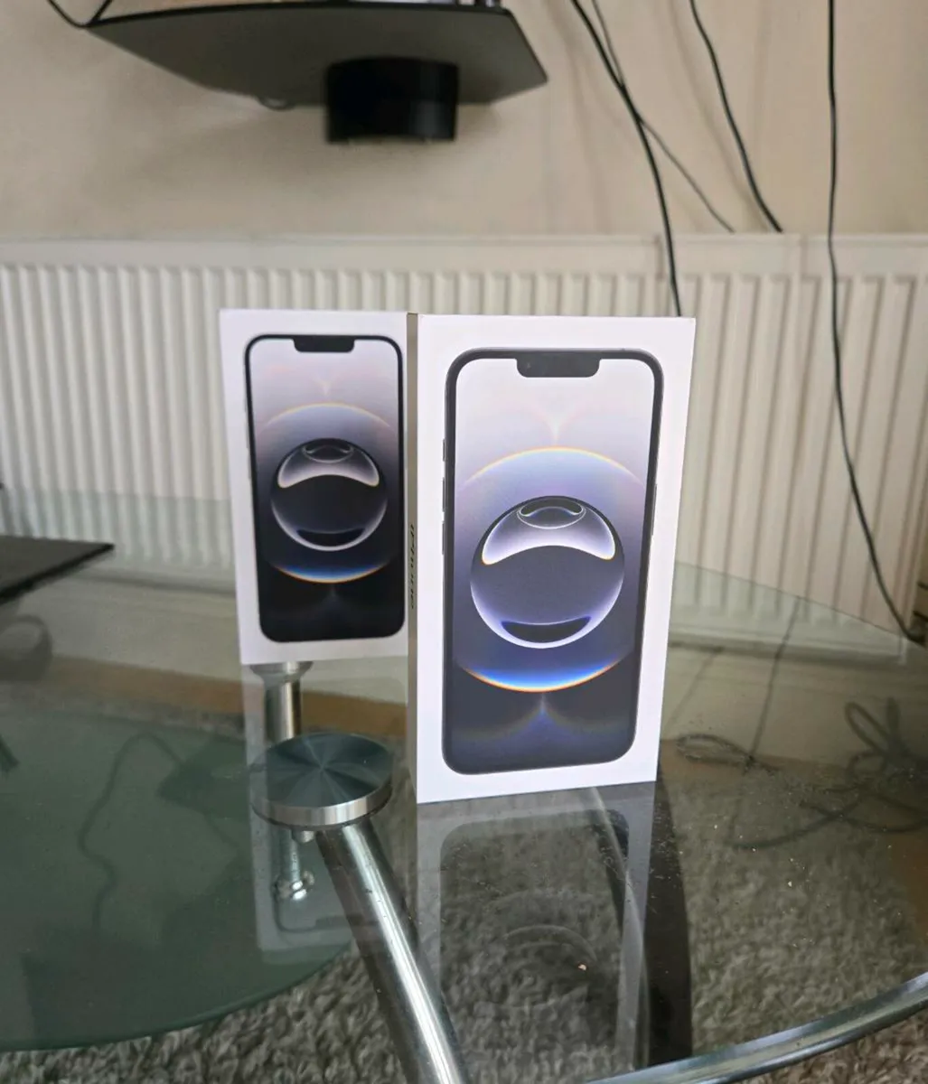 Apple Iphone 16e 128GB - Image 1