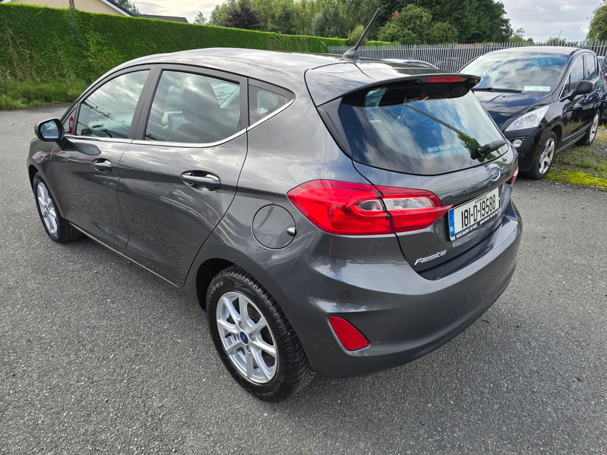181 Ford Fiesta 1.1 Titanium Low Miles - Image 4