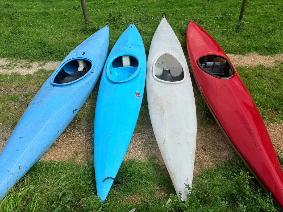 4 Kayaks - Image 1