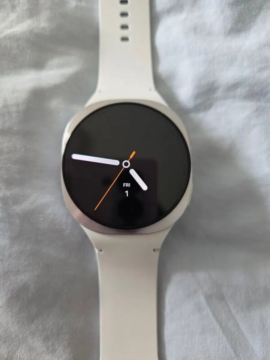 Samsung Galaxy Watch8 40mm BT - Image 2