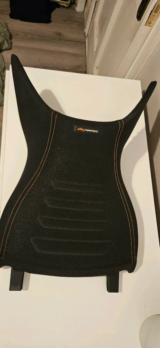 KTM1290SAS '21-'24 heated comfort seat. Shoei - Image 4