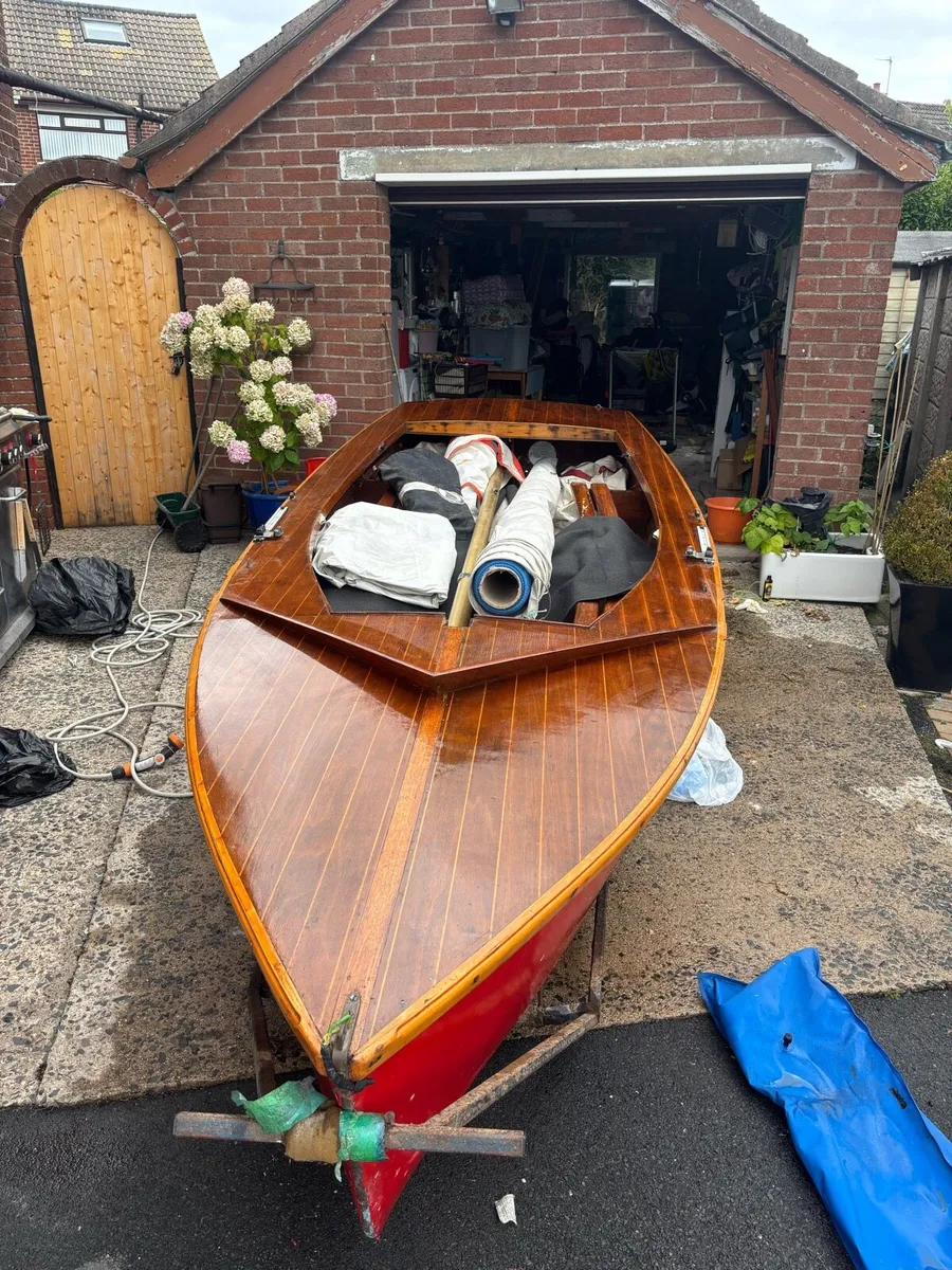 Gp14 sailing boat - Image 1