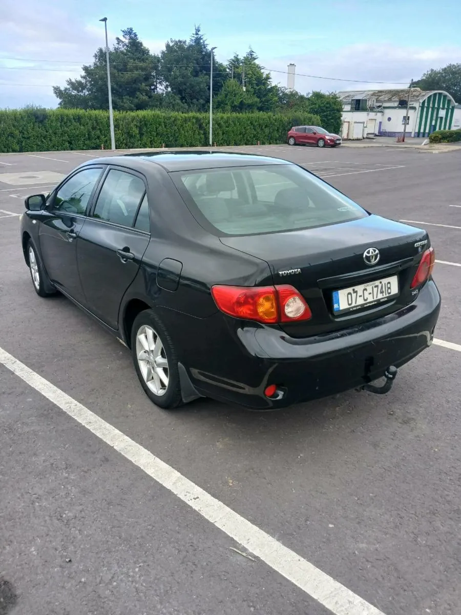 2007 toyota corolla - Image 4
