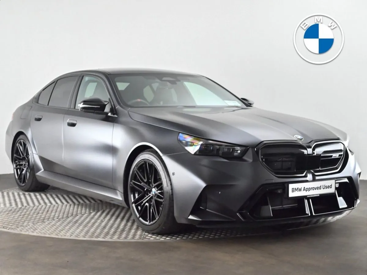 BMW M5 Saloon - Image 1
