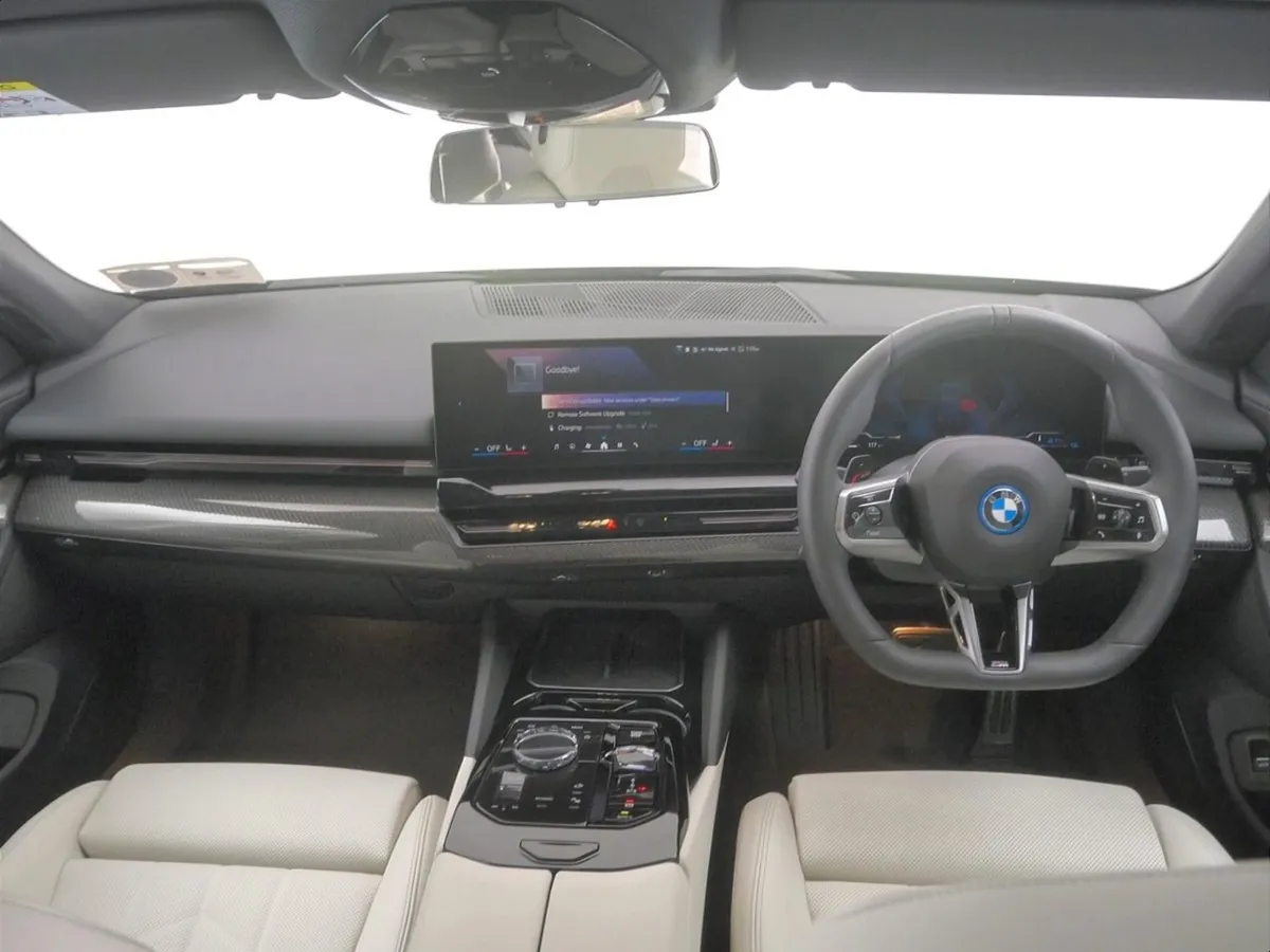 BMW 5 Series 530e M Sport Pro Saloon - Image 4